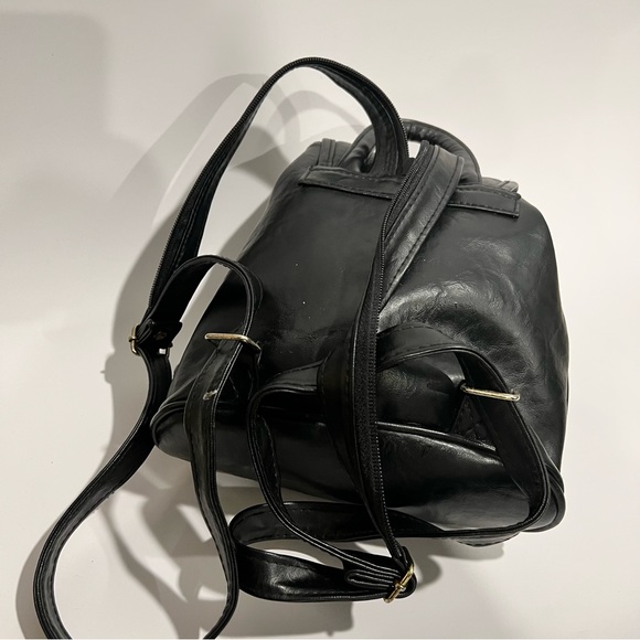 Looney Tunes Vintage 90’s Faux Leather Black Mini Backpack - Picture 3 of 4